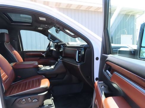 Used 2026 GMC Sierra 2500 Denali Ultimate AWD/4WD image 25