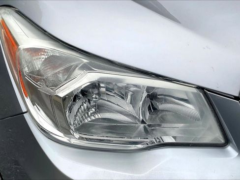 Used 2014 Subaru Forester 2.5i Premium w/ All-Weather Package AWD/4WD image 30