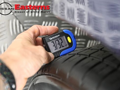 Used 2019 Nissan Sentra SR FWD image 29