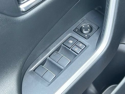 Used 2019 Toyota RAV4 Limited w/ Advanced Technology Package AWD/4WD image 19