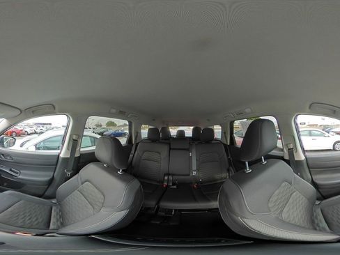 Used 2025 Nissan Pathfinder SV image 44