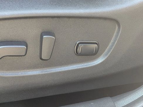 Used 2020 Nissan Rogue SV AWD/4WD image 21