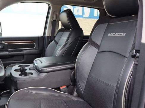 Used 2024 RAM 2500 Laramie w/ Safety Group AWD/4WD image 15