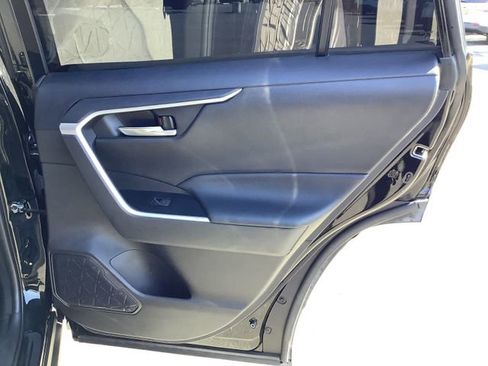 Used 2022 Toyota RAV4 XLE w/ Convenience Package image 35