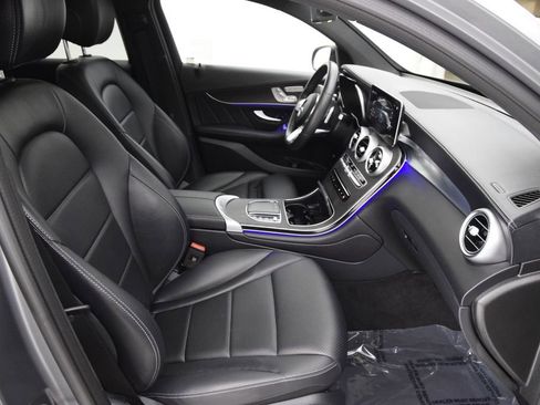 Used 2023 Mercedes-Benz GLC 300 4MATIC Coupe image 15