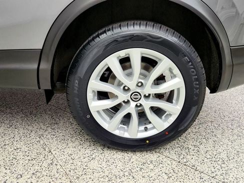 Used 2020 Nissan Rogue Sport SV w/ All-Weather Package AWD/4WD image 9