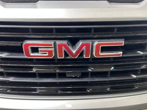 Used 2025 GMC Sierra 1500 Elevation w/ Elevation Premium Package AWD/4WD image 10