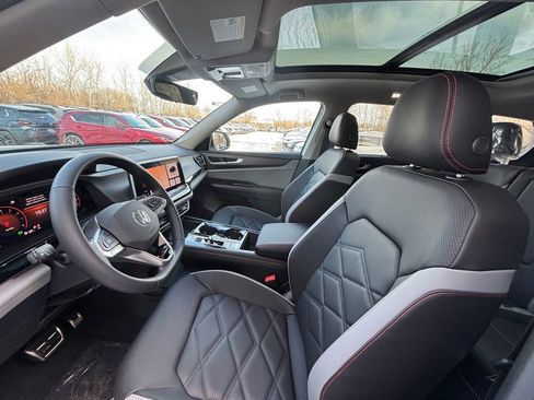 New 2026 Volkswagen Atlas Peak Edition AWD/4WD image 7
