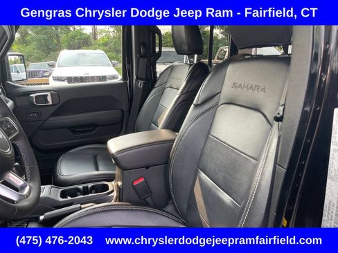 Used 2023 Jeep Wrangler Unlimited Sahara w/ Cold Weather Group AWD/4WD image 44