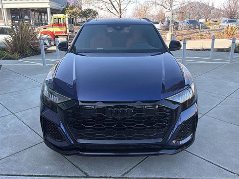 Used 2023 Audi RS Q8 w/ Black Optic Package image 2