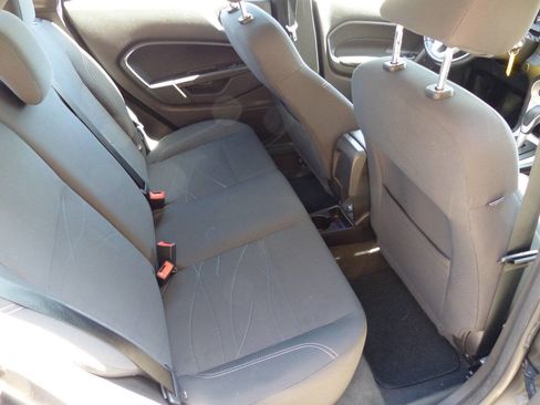 Used 2015 Ford Fiesta SE w/ Comfort Package FWD image 13