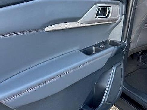 New 2026 Ford Explorer Active image 23