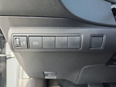 Used 2023 Toyota Corolla LE w/ LE Premium Package image 25