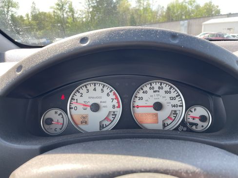 Used 2014 Nissan Xterra PRO-4X w/ Pro-4x Leather Package image 11