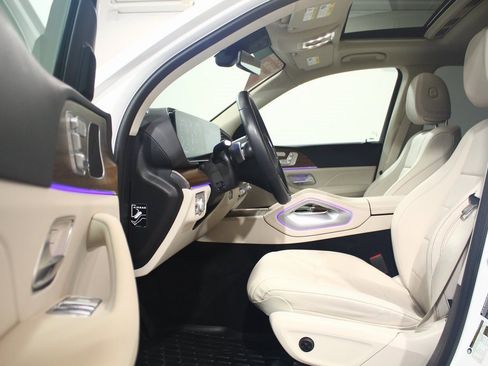 Used 2025 Mercedes-Benz GLE 350 4MATIC image 19