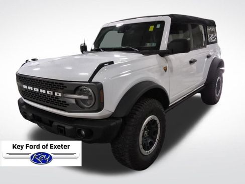 Used 2023 Ford Bronco Badlands w/ Sasquatch Package AWD/4WD image 5