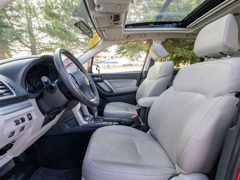 Used 2016 Subaru Forester 2.5i Touring image 13