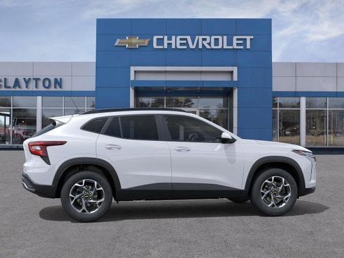 New 2026 Chevrolet Trax LT image 26