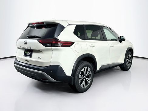Used 2023 Nissan Rogue SV FWD image 9