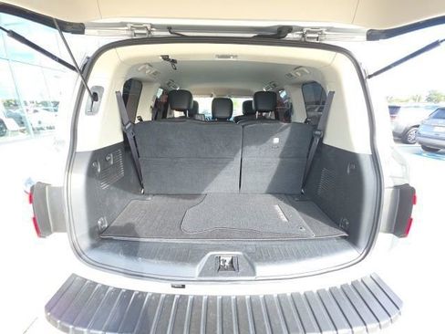 Used 2022 Nissan Armada SV w/ SV Appearance Package image 28