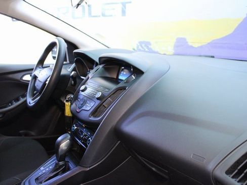 Used 2018 Ford Focus SE image 10