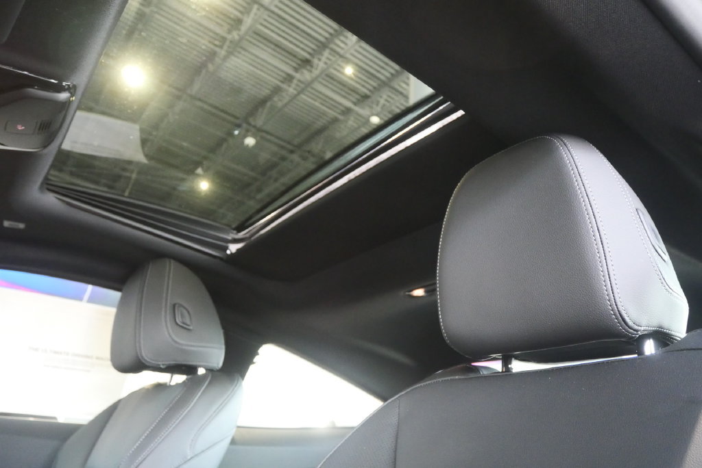 Used 2026 BMW 430i Coupe w/ Parking Assistance Package RWD image 11