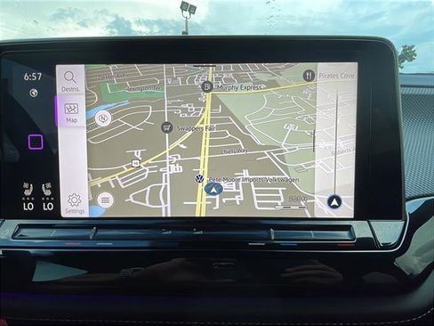 Used 2024 Volkswagen Atlas Cross Sport SEL Premium R-Line image 22