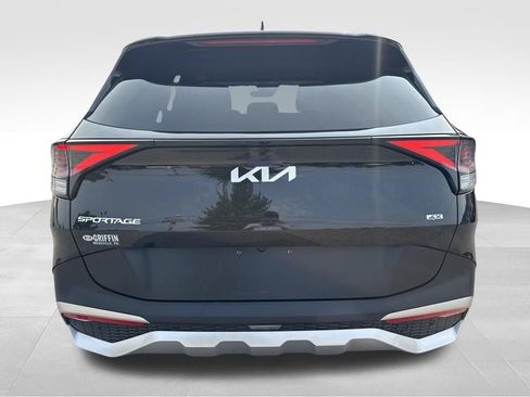 Used 2023 Kia Sportage LX AWD/4WD image 6
