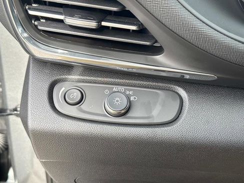 Used 2026 Buick Envista Preferred image 24