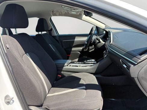Used 2023 Hyundai Sonata Blue FWD image 12