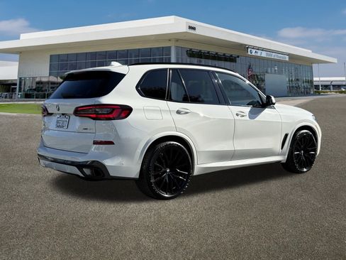 Certified 2023 BMW X5 xDrive40i w/ M Sport Package image 11