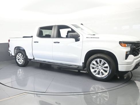 Used 2024 Chevrolet Silverado 1500 Custom RWD image 8
