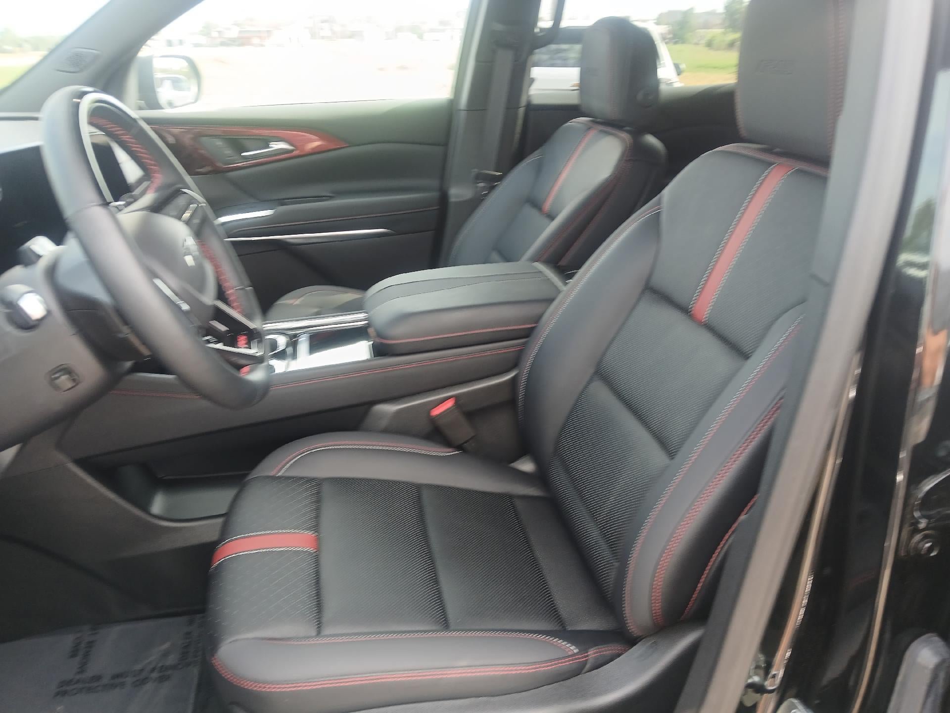 New 2026 Chevrolet Traverse RS FWD image 13