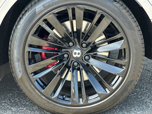 Certified 2022 Bentley Bentayga Speed AWD/4WD image 6
