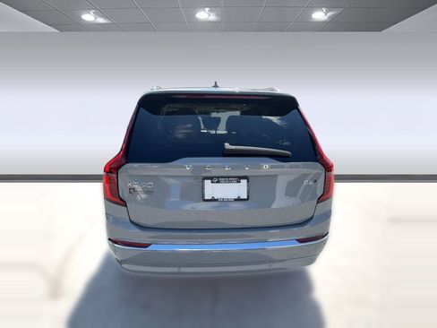 New 2026 Volvo XC90 B6 Ultra w/ Protection Package image 10
