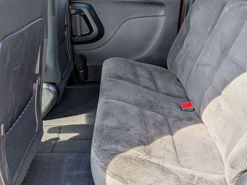 Used 2018 Dodge Grand Caravan SE image 22