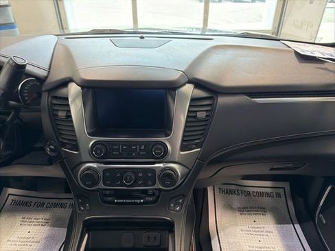 Used 2018 Chevrolet Suburban Premier AWD/4WD image 27