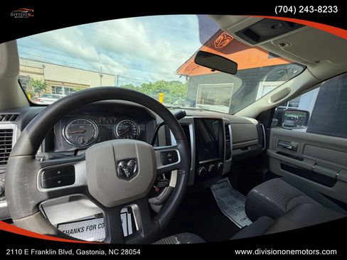 Used 2009 Dodge Ram 1500 Truck SLT AWD/4WD image 11