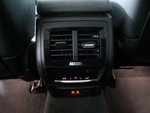 Used 2023 BMW X3 xDrive30i w/ Premium Essential Package image 18