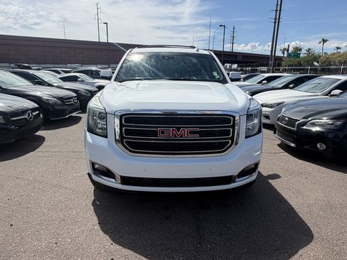 Used 2017 GMC Yukon XL SLT AWD/4WD image 2