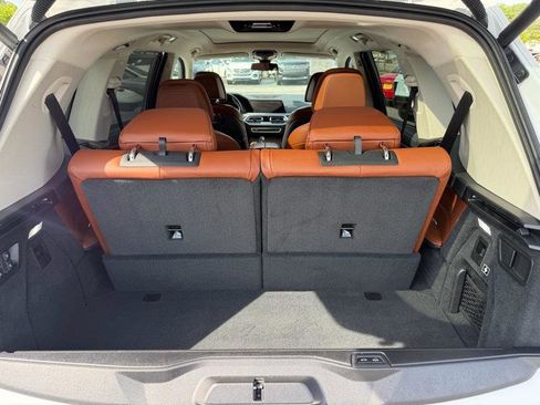 Used 2020 BMW X7 xDrive40i w/ Executive Package image 34