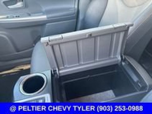 Used 2013 Toyota Prius V Five FWD image 16
