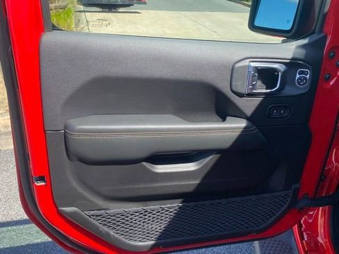 New 2025 Jeep Wrangler Sahara image 12