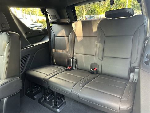 Used 2022 Chevrolet Tahoe LT w/ Luxury Package image 27