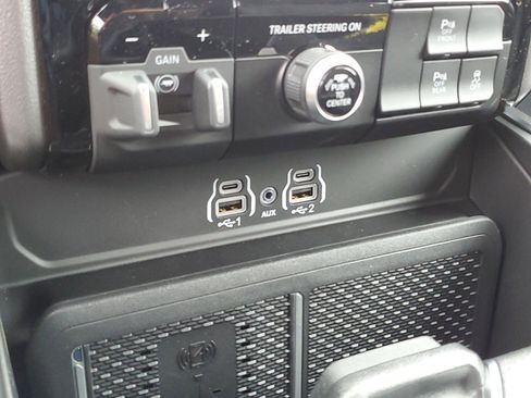 New 2026 RAM 1500 Big Horn AWD/4WD image 18
