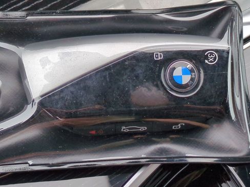 Used 2026 BMW X7 xDrive40i w/ M Sport Package AWD/4WD image 35