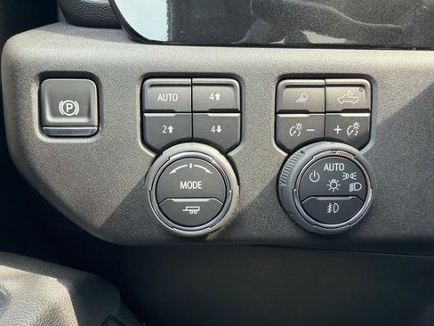 Used 2025 Chevrolet Silverado 1500 RST AWD/4WD image 30