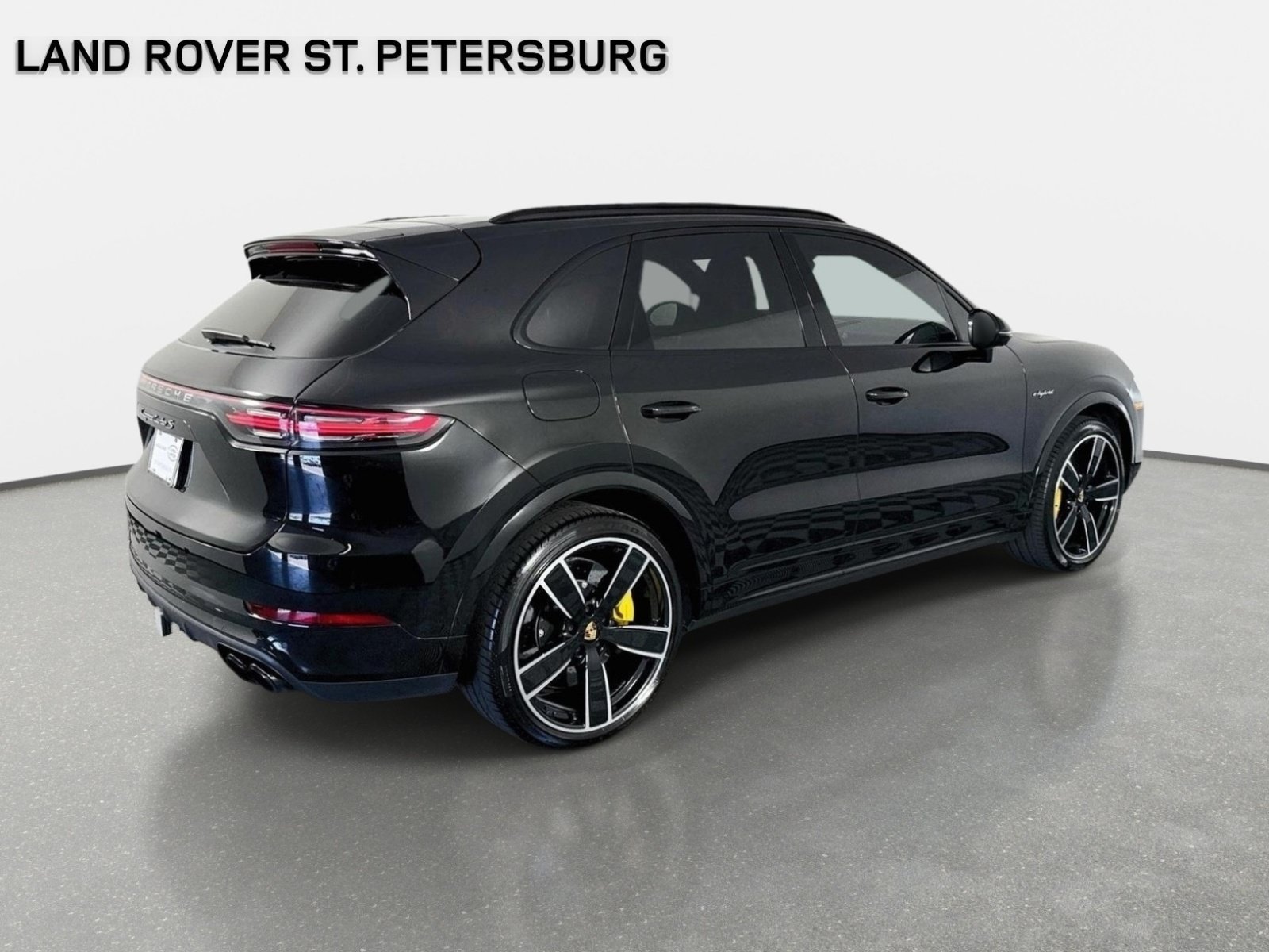 Used 2023 Porsche Cayenne Turbo S AWD/4WD image 5