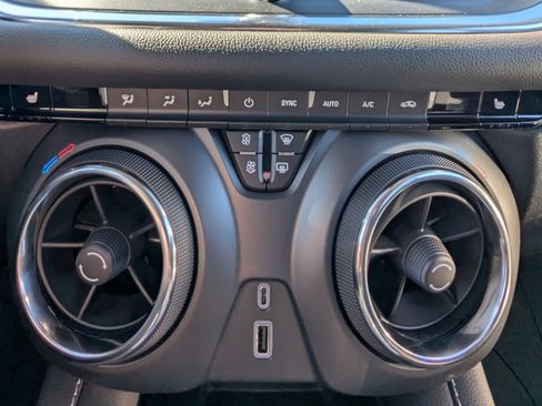 New 2025 Chevrolet Blazer LT w/ Convenience Package image 13