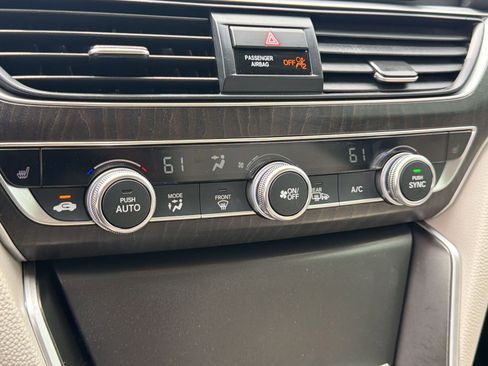 Used 2022 Honda Accord EX-L image 25
